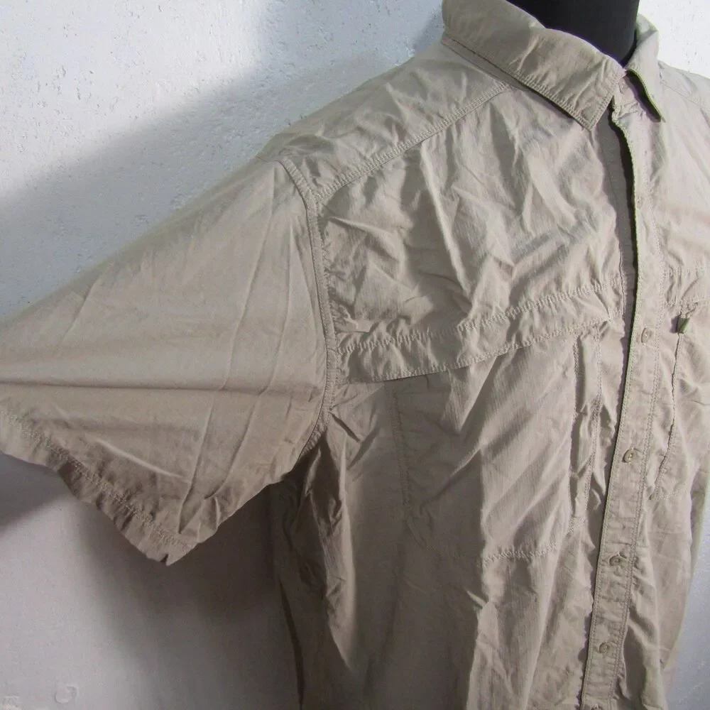 The North Face Men's XXL Tan Short Sleeve Button Up Vented Ripstop Fishing Shirt